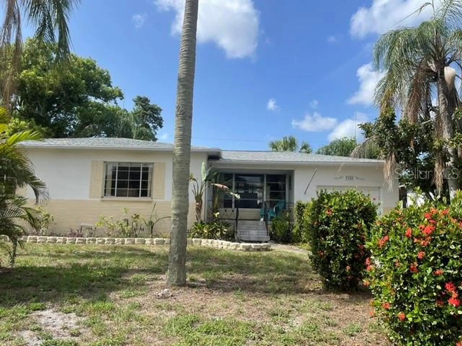 3752 Benson Avenue N St Petersburg FL 33713