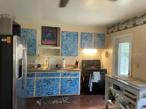 3752 Benson Avenue N St Petersburg FL 33713
