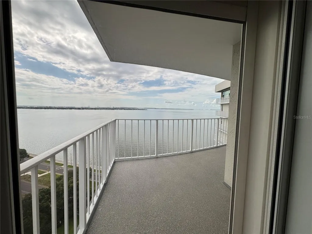 2611 Bayshore Boulevard Tampa FL 33629