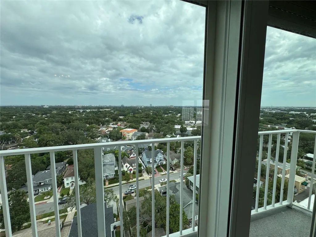 2611 Bayshore Boulevard Tampa FL 33629