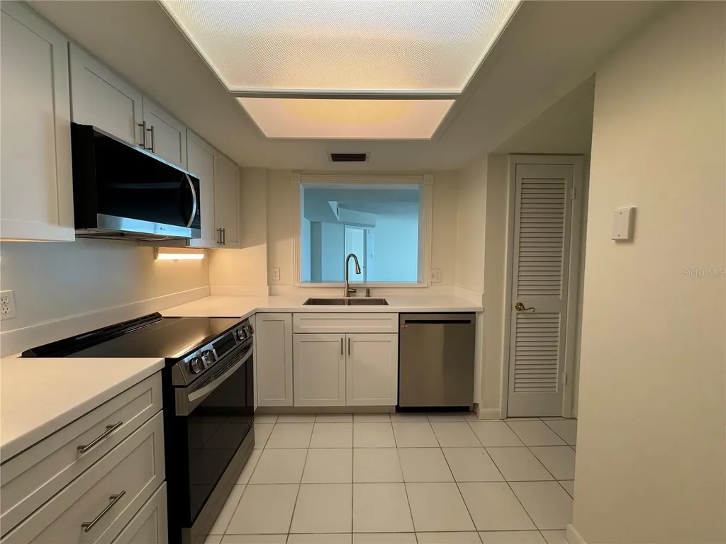 2611 Bayshore Boulevard Tampa FL 33629