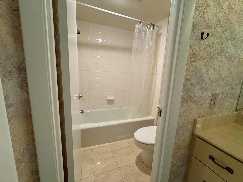 2611 Bayshore Boulevard Tampa FL 33629