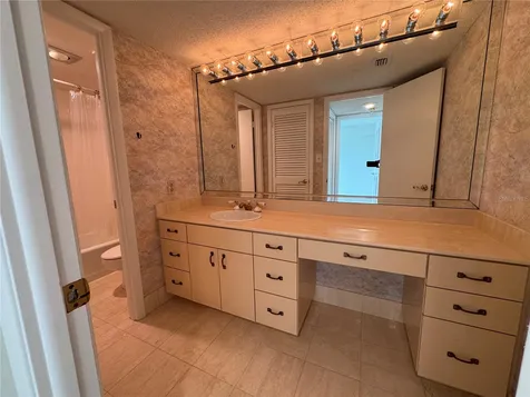2611 Bayshore Boulevard Tampa FL 33629