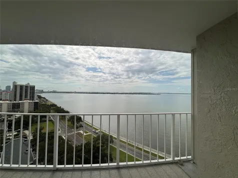 2611 Bayshore Boulevard Tampa FL 33629
