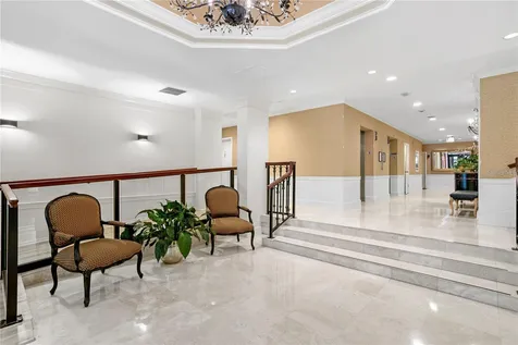 2611 Bayshore Boulevard Tampa FL 33629