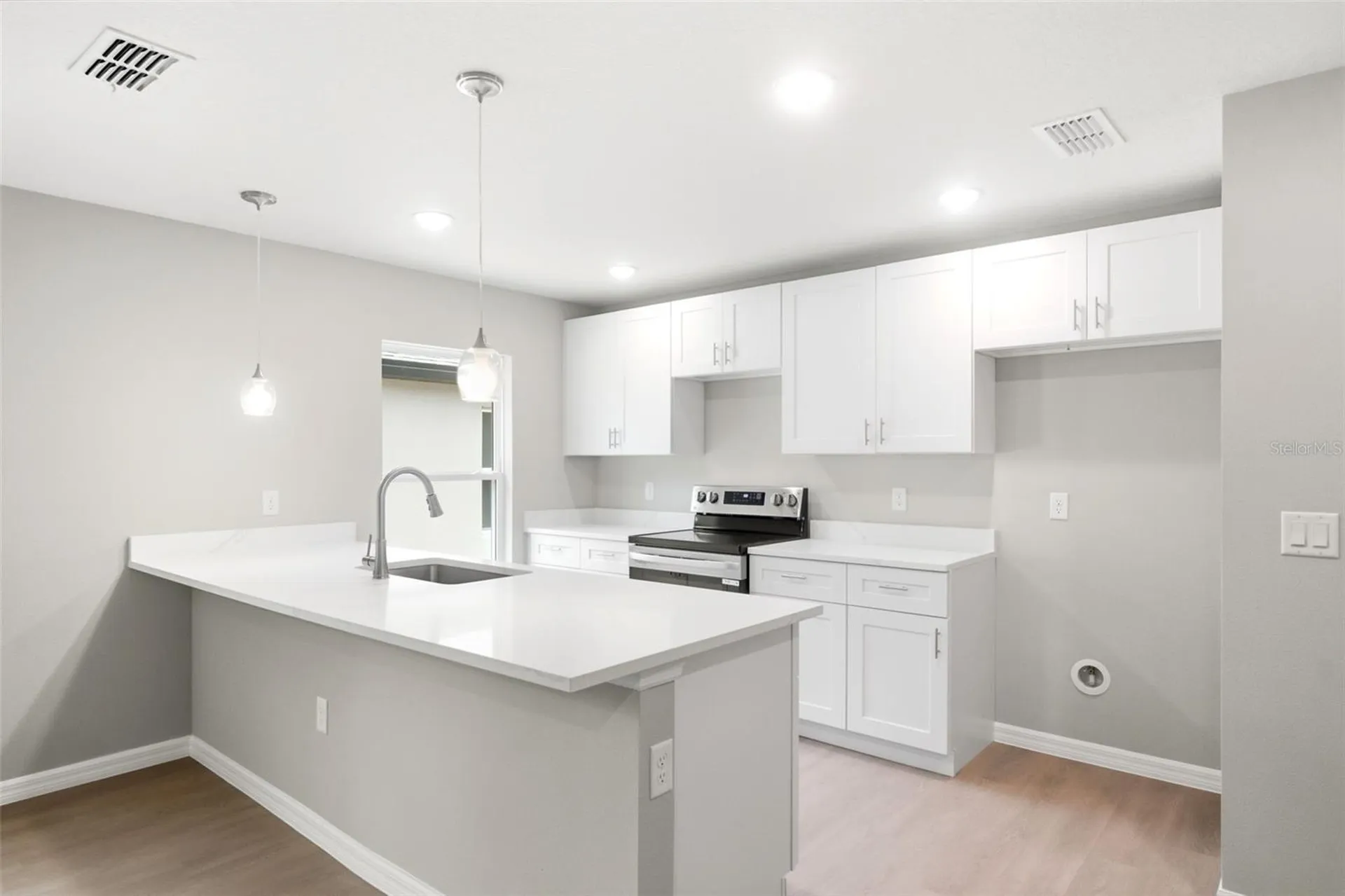 2107 Suanee Avenue Eustis FL 32726
