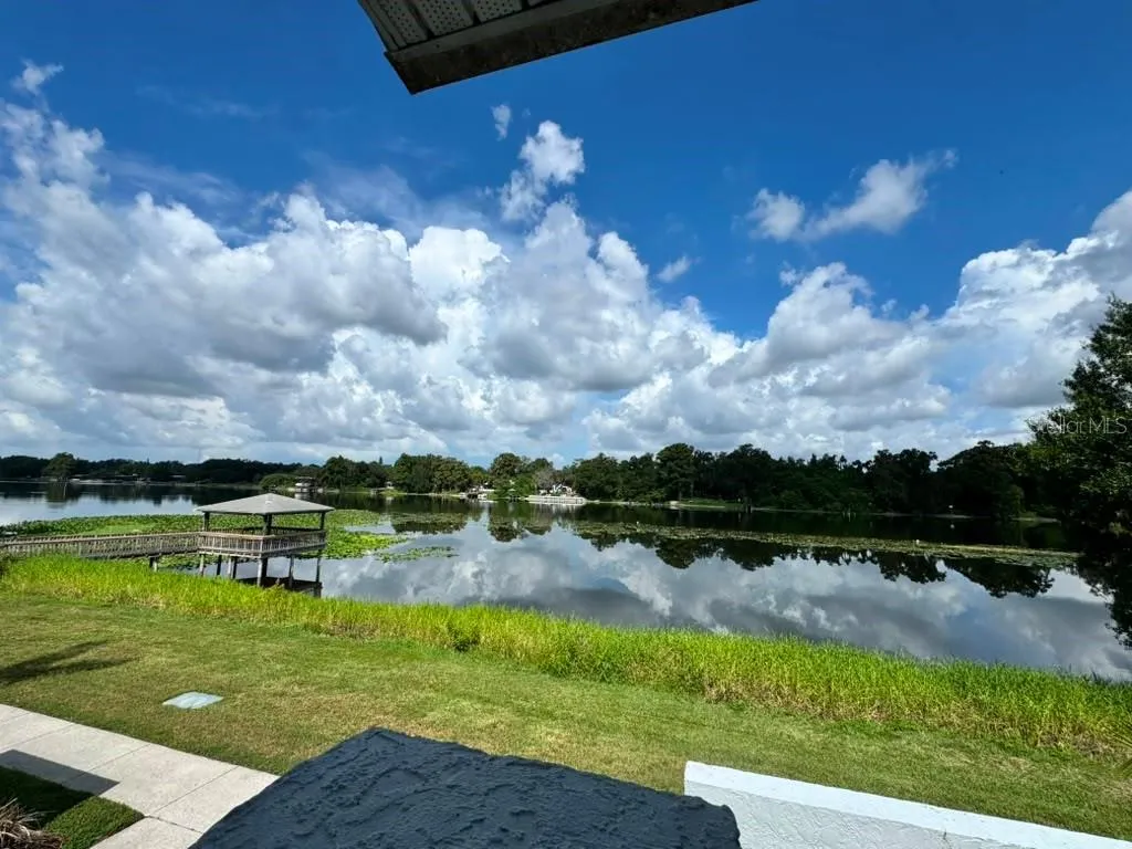 4140 Dolphin Drive Tampa FL 33617