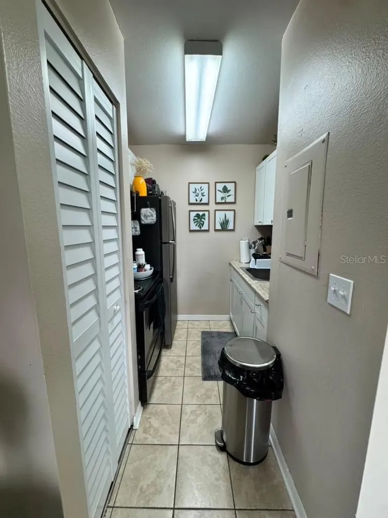 4140 Dolphin Drive Tampa FL 33617