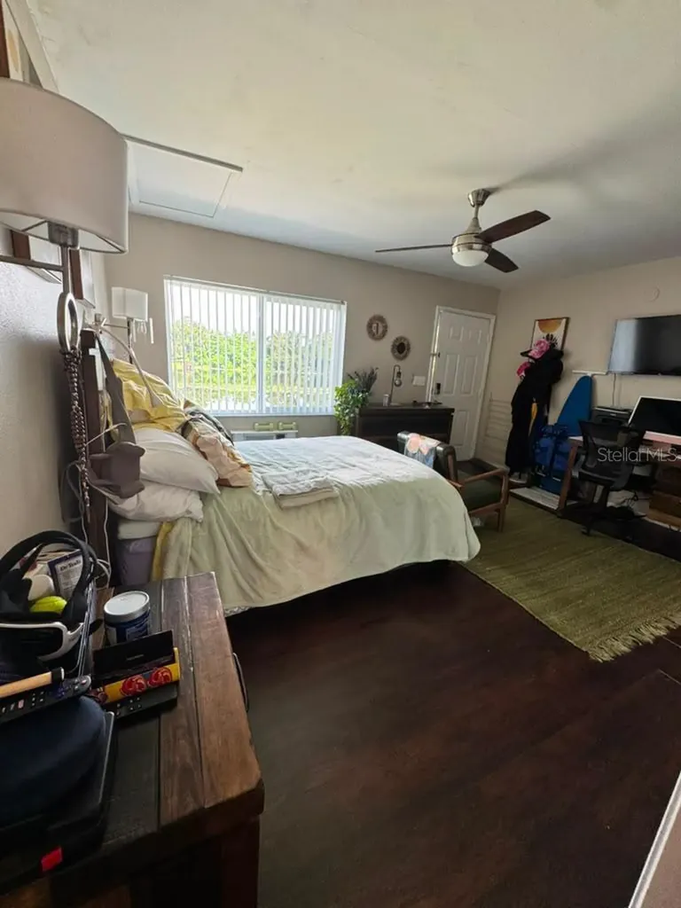 4140 Dolphin Drive Tampa FL 33617