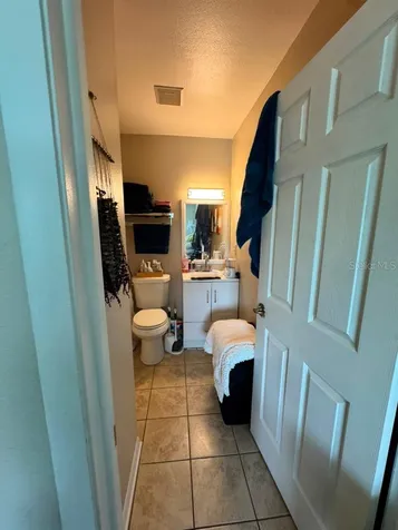 4140 Dolphin Drive Tampa FL 33617