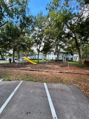 4140 Dolphin Drive Tampa FL 33617