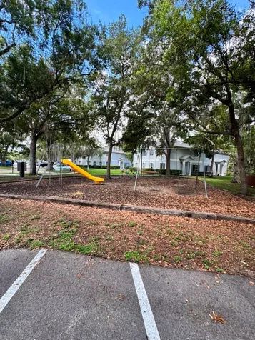 4140 Dolphin Drive Tampa FL 33617