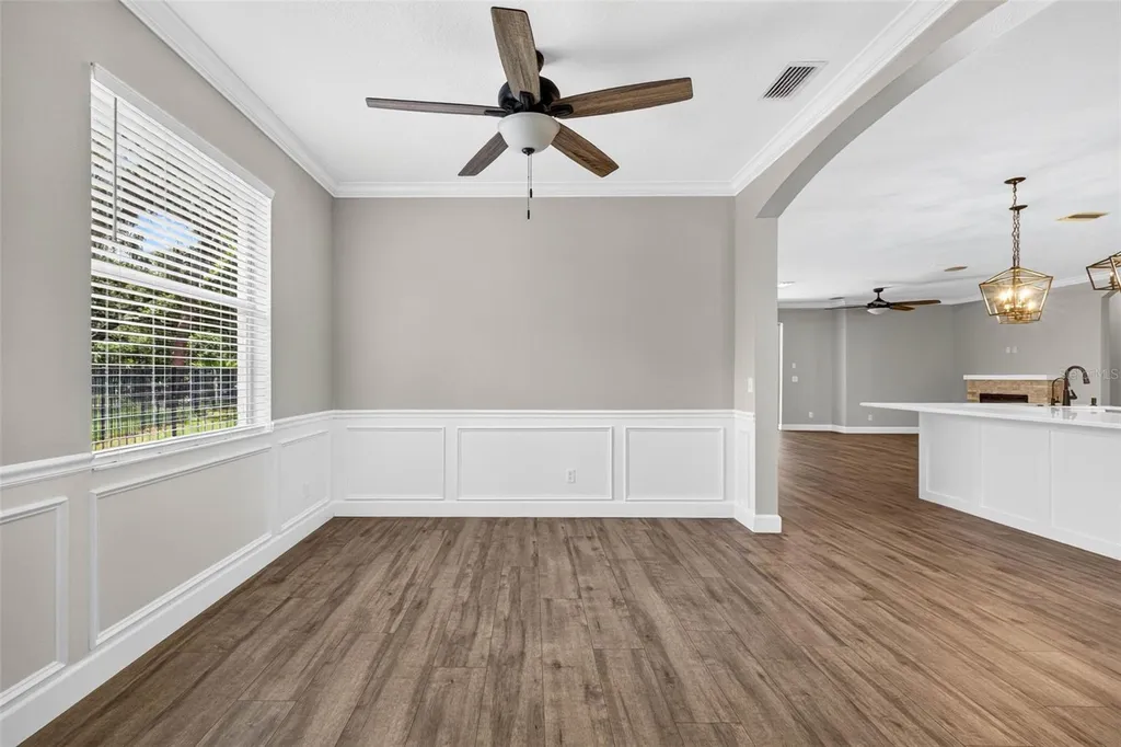 6135 Whimbrelwood Drive Lithia FL 33547