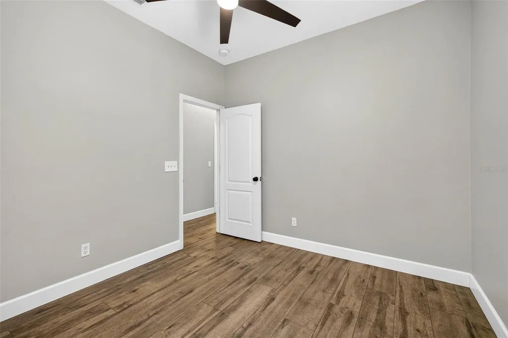 6135 Whimbrelwood Drive Lithia FL 33547