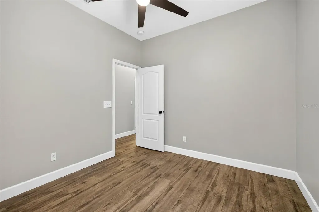 6135 Whimbrelwood Drive Lithia FL 33547