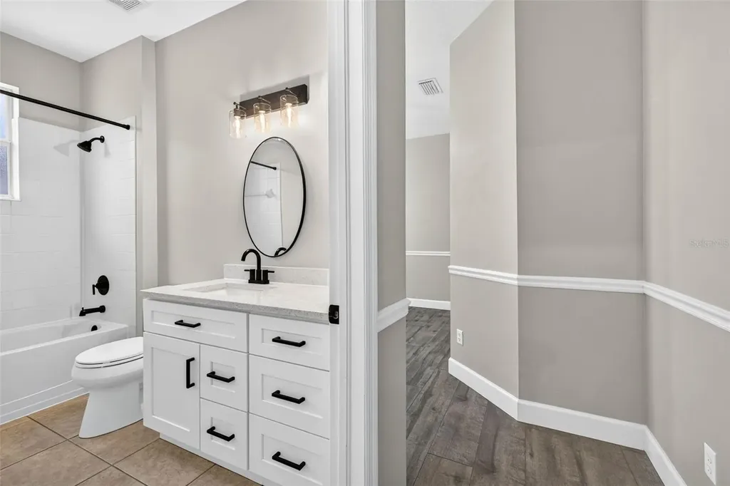 6135 Whimbrelwood Drive Lithia FL 33547