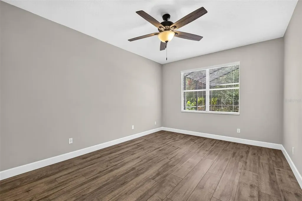 6135 Whimbrelwood Drive Lithia FL 33547