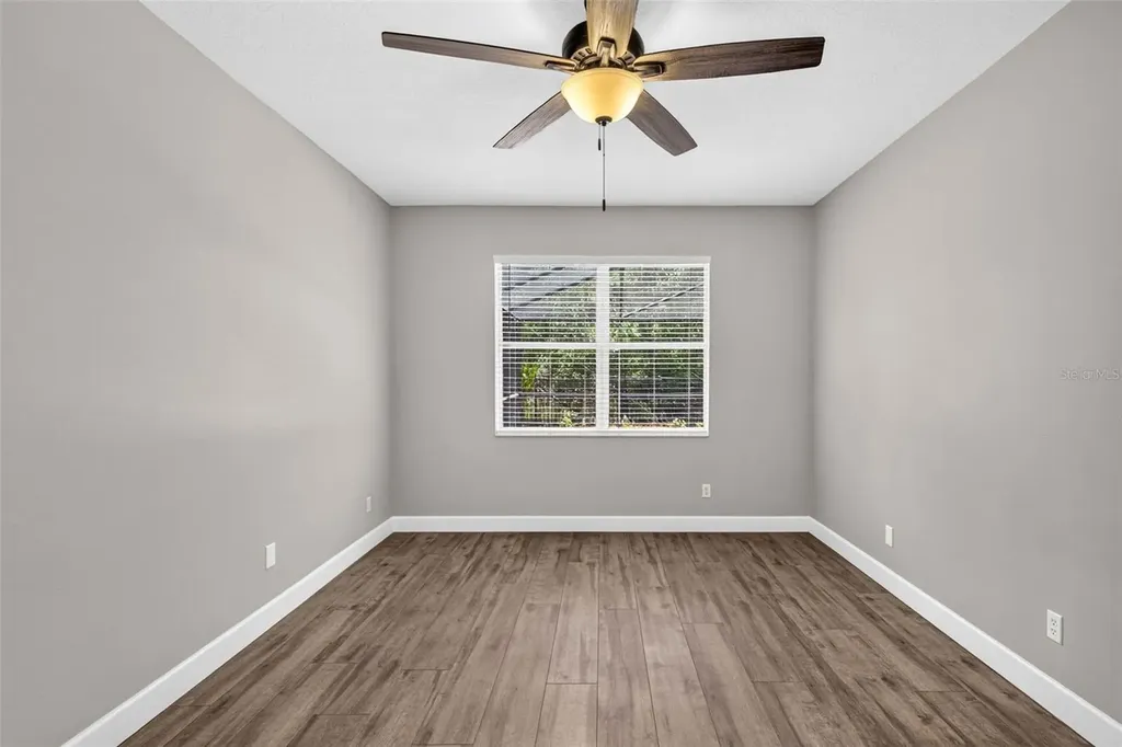 6135 Whimbrelwood Drive Lithia FL 33547