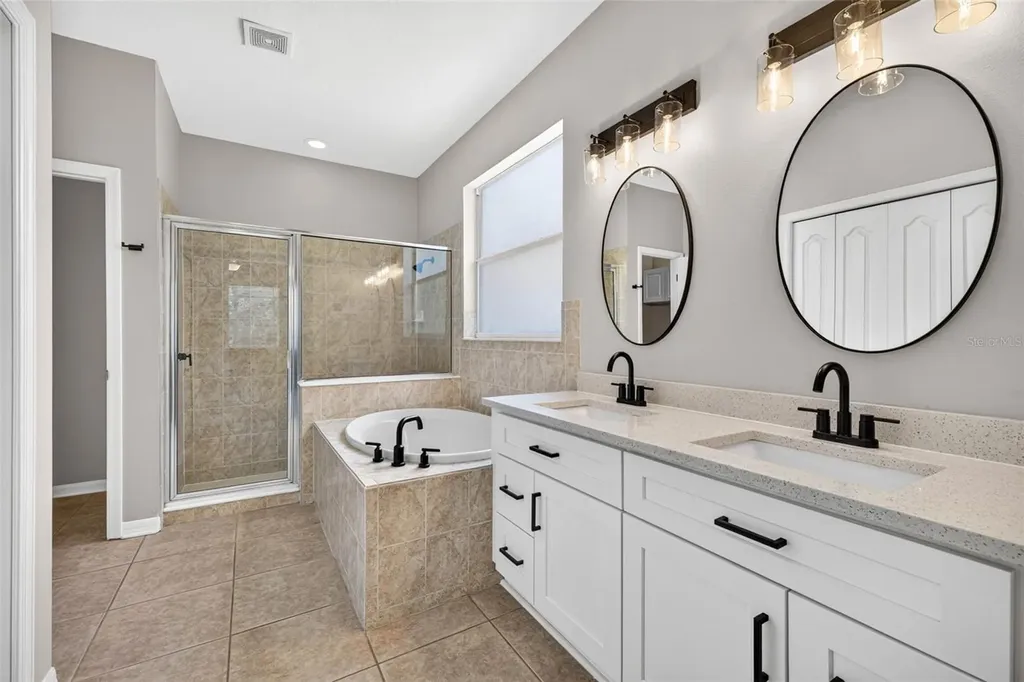 6135 Whimbrelwood Drive Lithia FL 33547