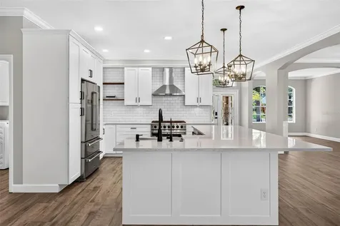 6135 Whimbrelwood Drive Lithia FL 33547