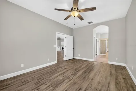 6135 Whimbrelwood Drive Lithia FL 33547