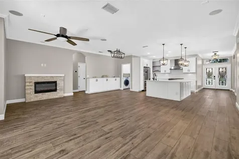 6135 Whimbrelwood Drive Lithia FL 33547