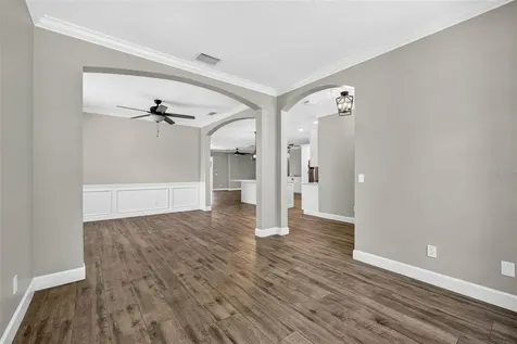 6135 Whimbrelwood Drive Lithia FL 33547