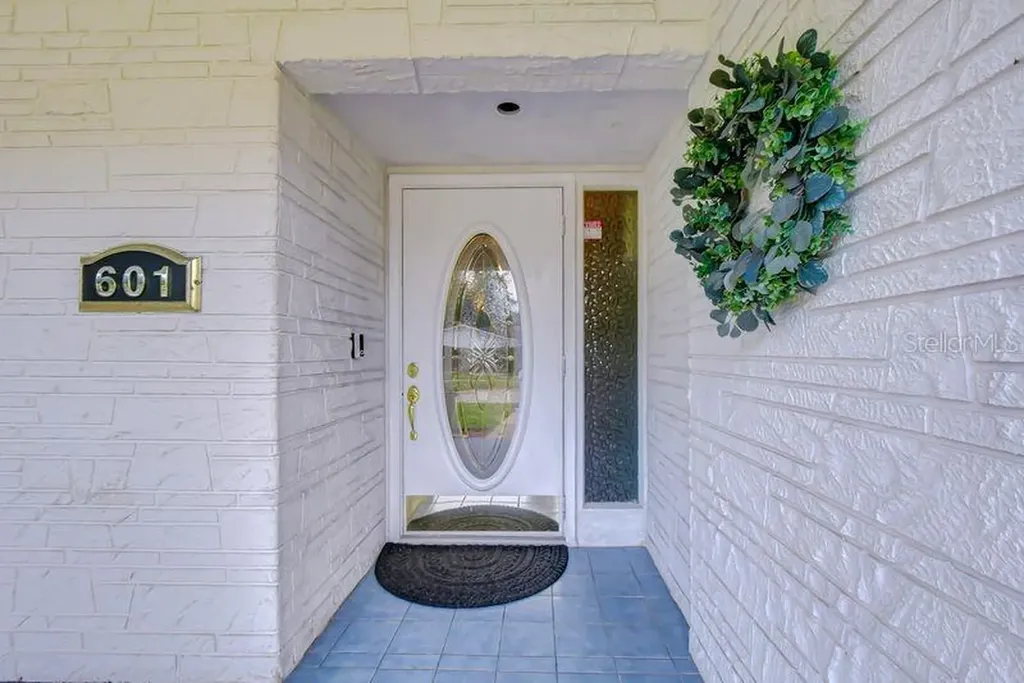 601 Larrie Ellen Way Brandon FL 33511