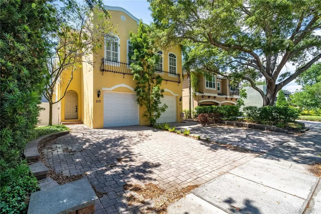213 S Arrawana Avenue Tampa FL 33609