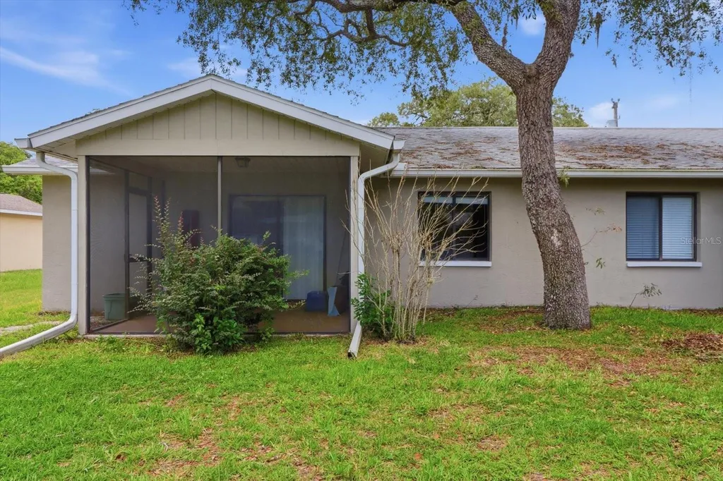 1289-1291 Markham Avenue Spring Hill FL 34606