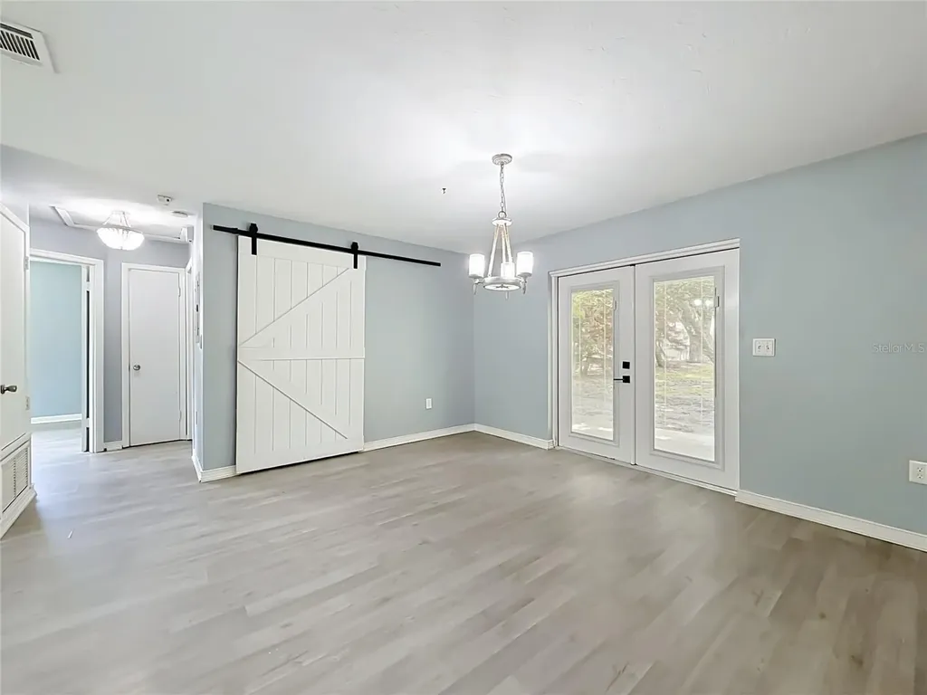 460 N Pine Avenue Oviedo FL 32765