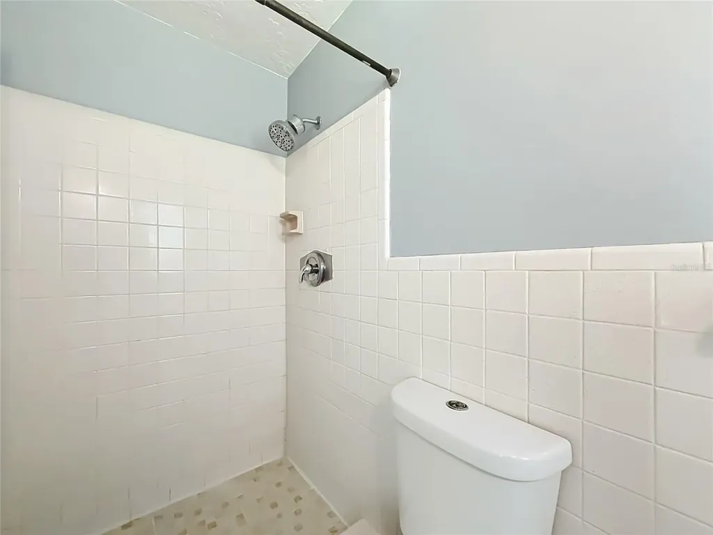 460 N Pine Avenue Oviedo FL 32765