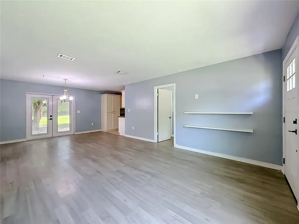 460 N Pine Avenue Oviedo FL 32765