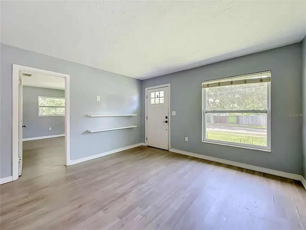 460 N Pine Avenue Oviedo FL 32765