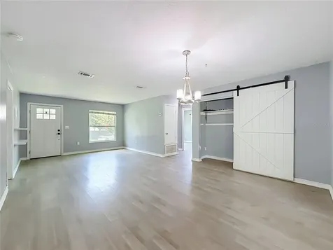 460 N Pine Avenue Oviedo FL 32765