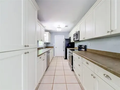 460 N Pine Avenue Oviedo FL 32765