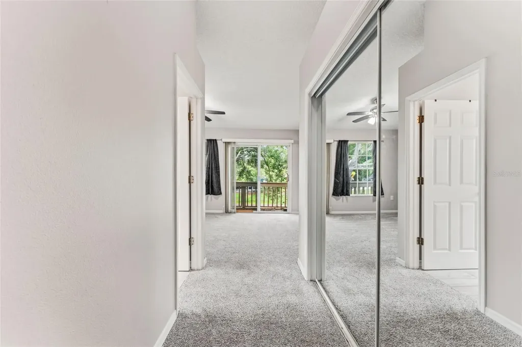 9044 Lake Place Lane Tampa FL 33634