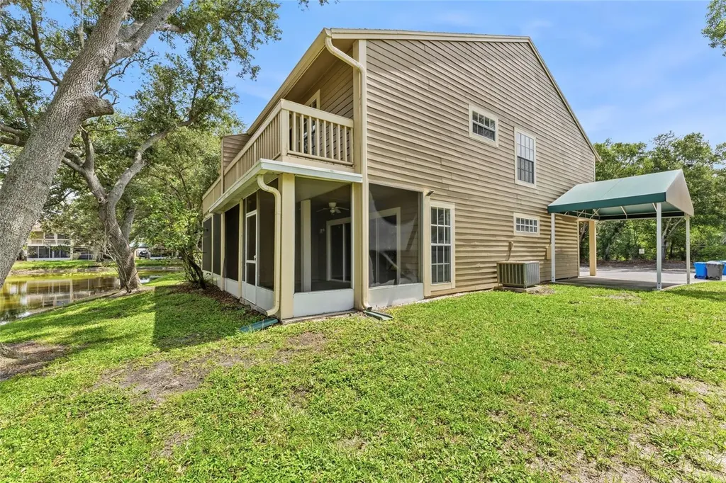 9044 Lake Place Lane Tampa FL 33634