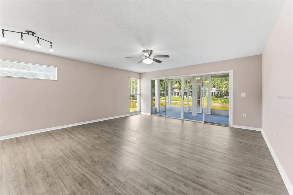 9044 Lake Place Lane Tampa FL 33634