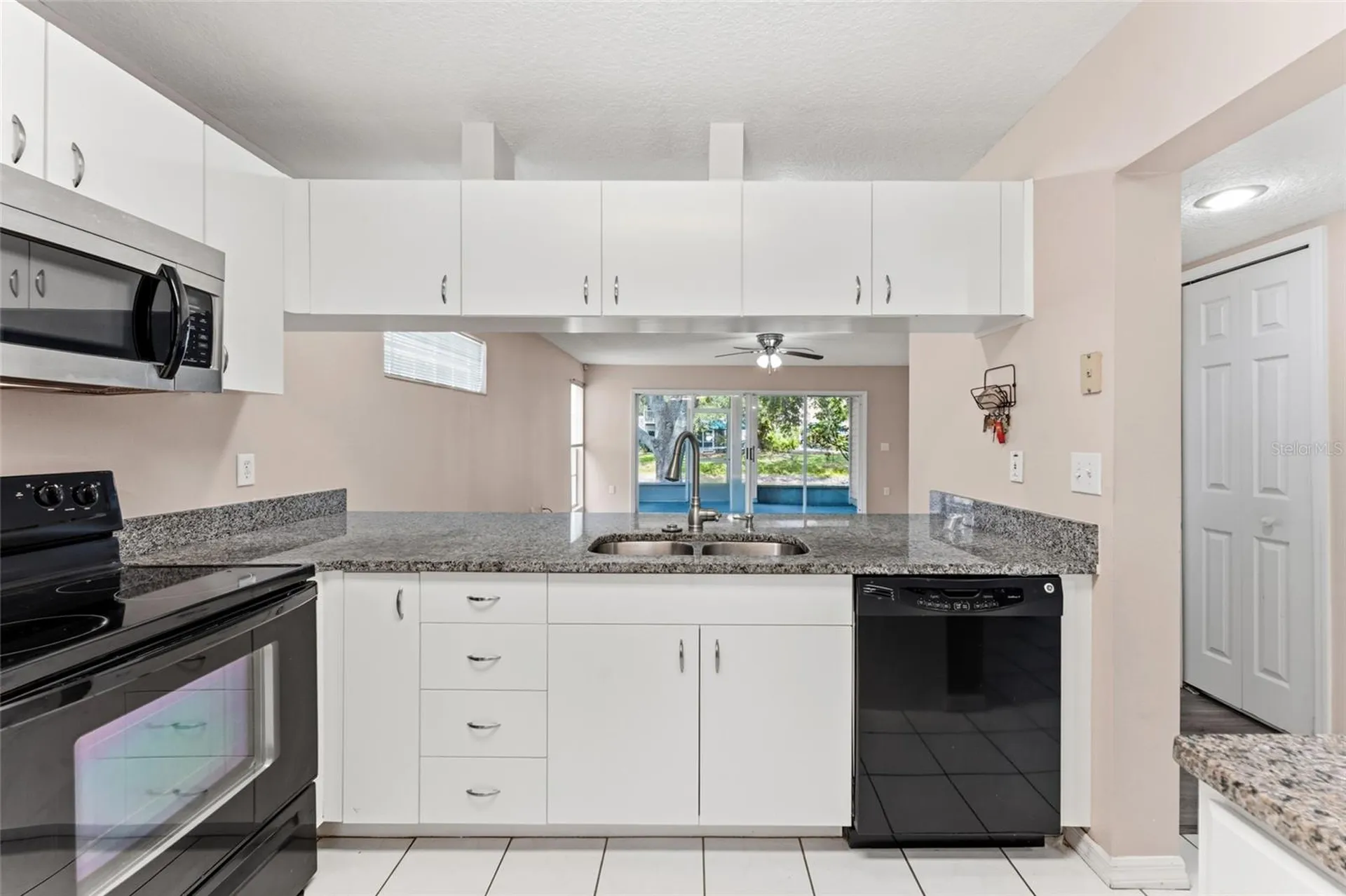 9044 Lake Place Lane Tampa FL 33634