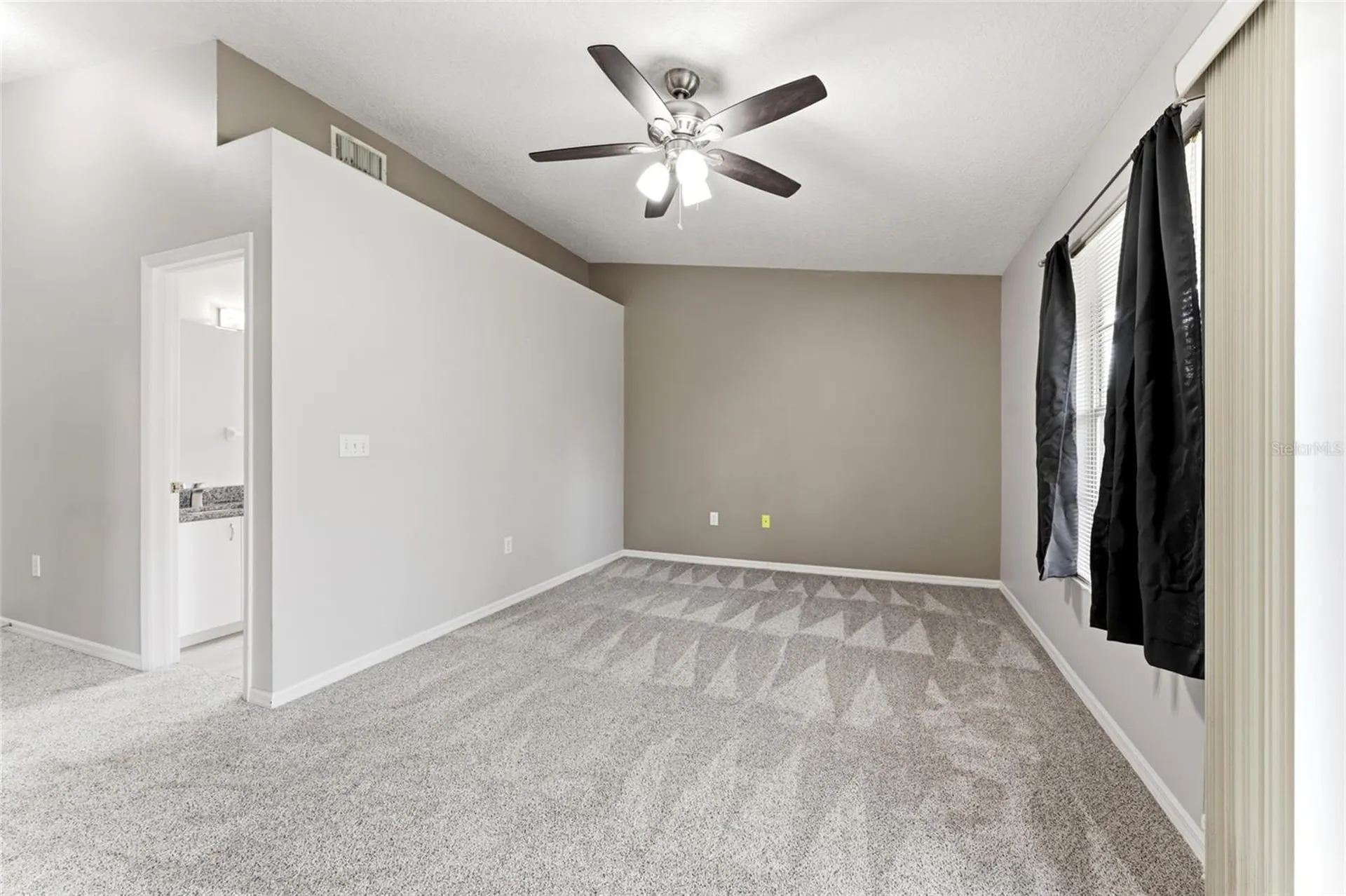 9044 Lake Place Lane Tampa FL 33634