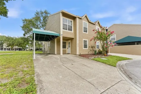 9044 Lake Place Lane Tampa FL 33634