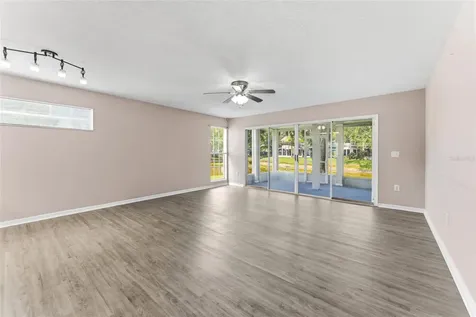 9044 Lake Place Lane Tampa FL 33634