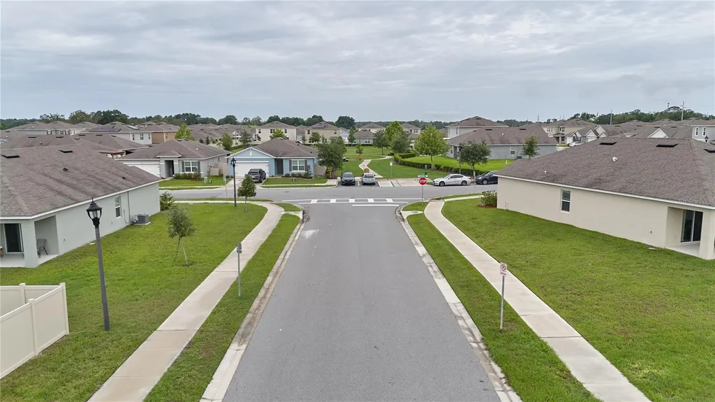 1679 Aurora Ridge Drive Zellwood FL 32798