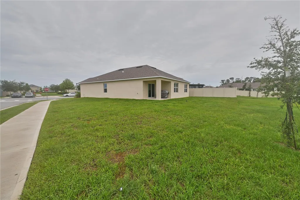 1679 Aurora Ridge Drive Zellwood FL 32798