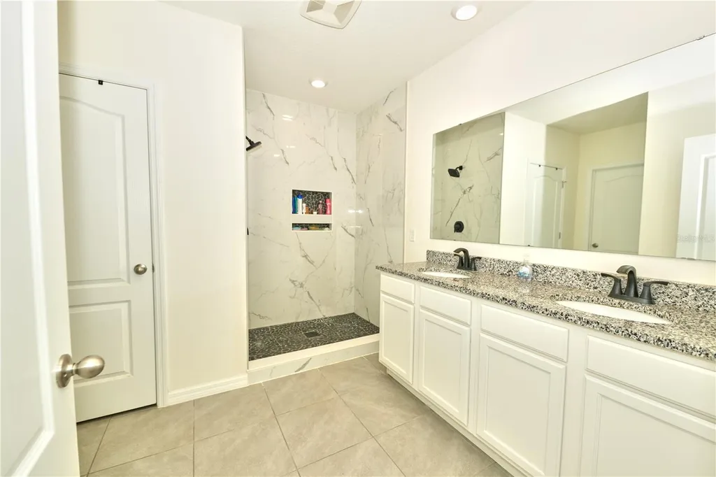 1679 Aurora Ridge Drive Zellwood FL 32798