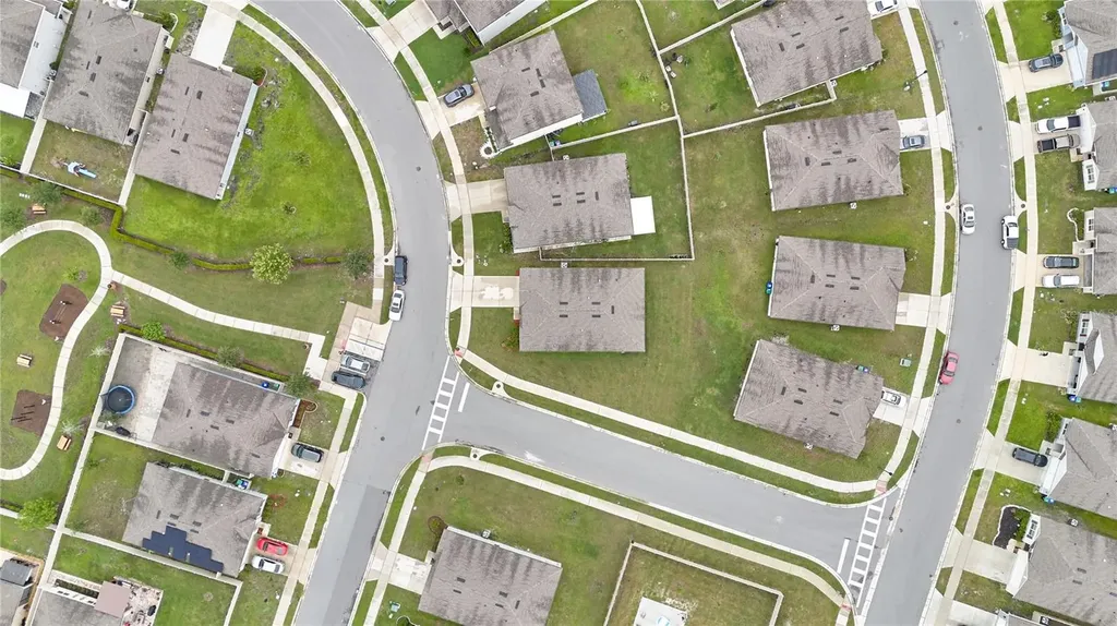 1679 Aurora Ridge Drive Zellwood FL 32798