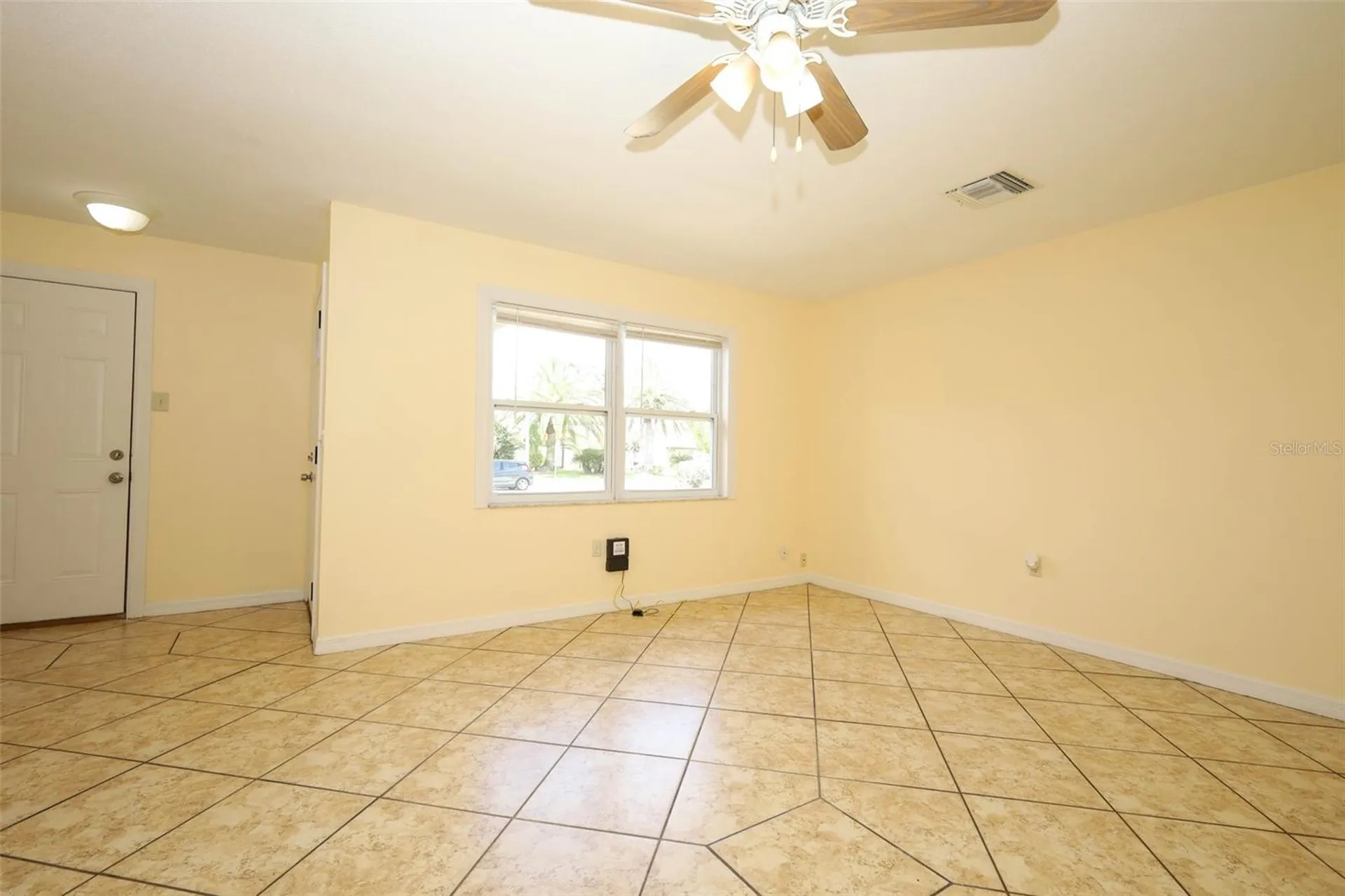 586 Tulane Drive Altamonte Springs FL 32714