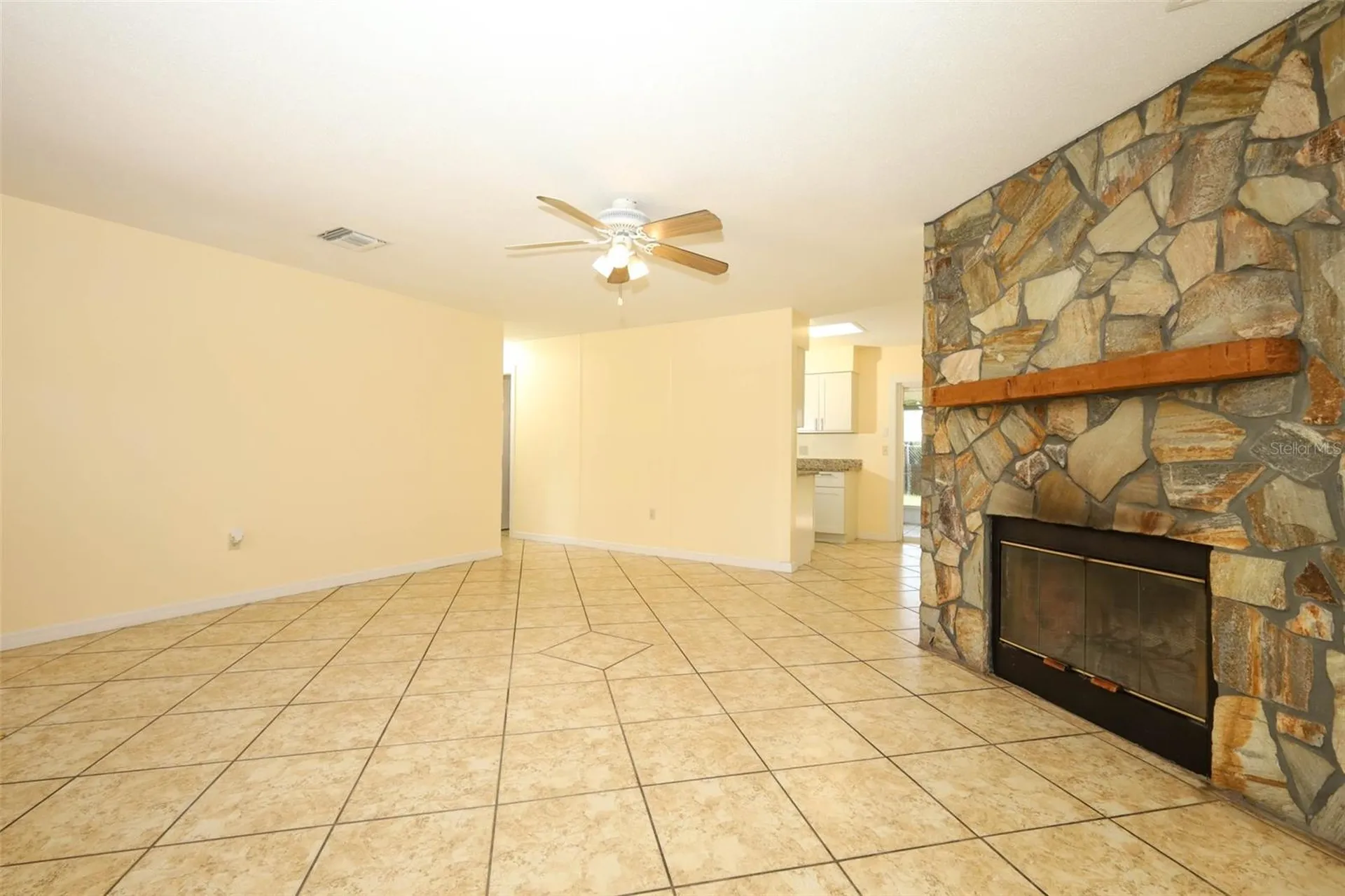 586 Tulane Drive Altamonte Springs FL 32714
