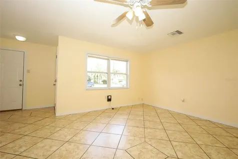 586 Tulane Drive Altamonte Springs FL 32714